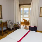 Hotell De 4*
