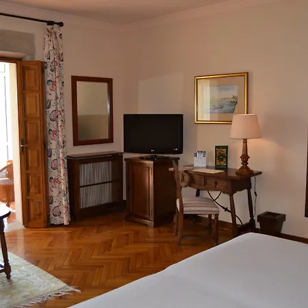 Hotel De