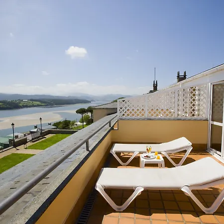 Otel De 4*